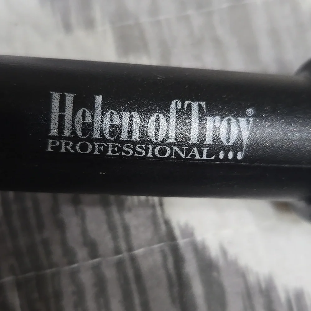 Curling Iron - Picture 4 of 7